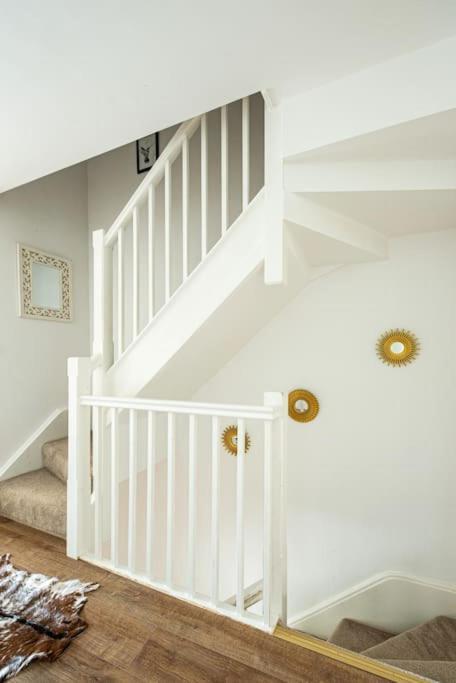 Roseberry Cottage - Lower Mill Estate Somerford Keynes Exterior photo